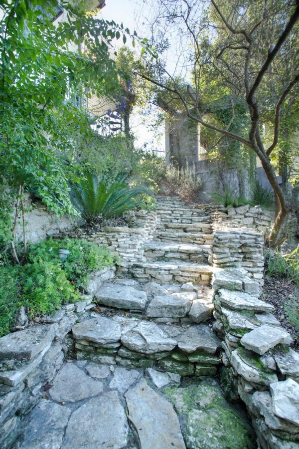 Lakehouse Bed and Breakfast Main image